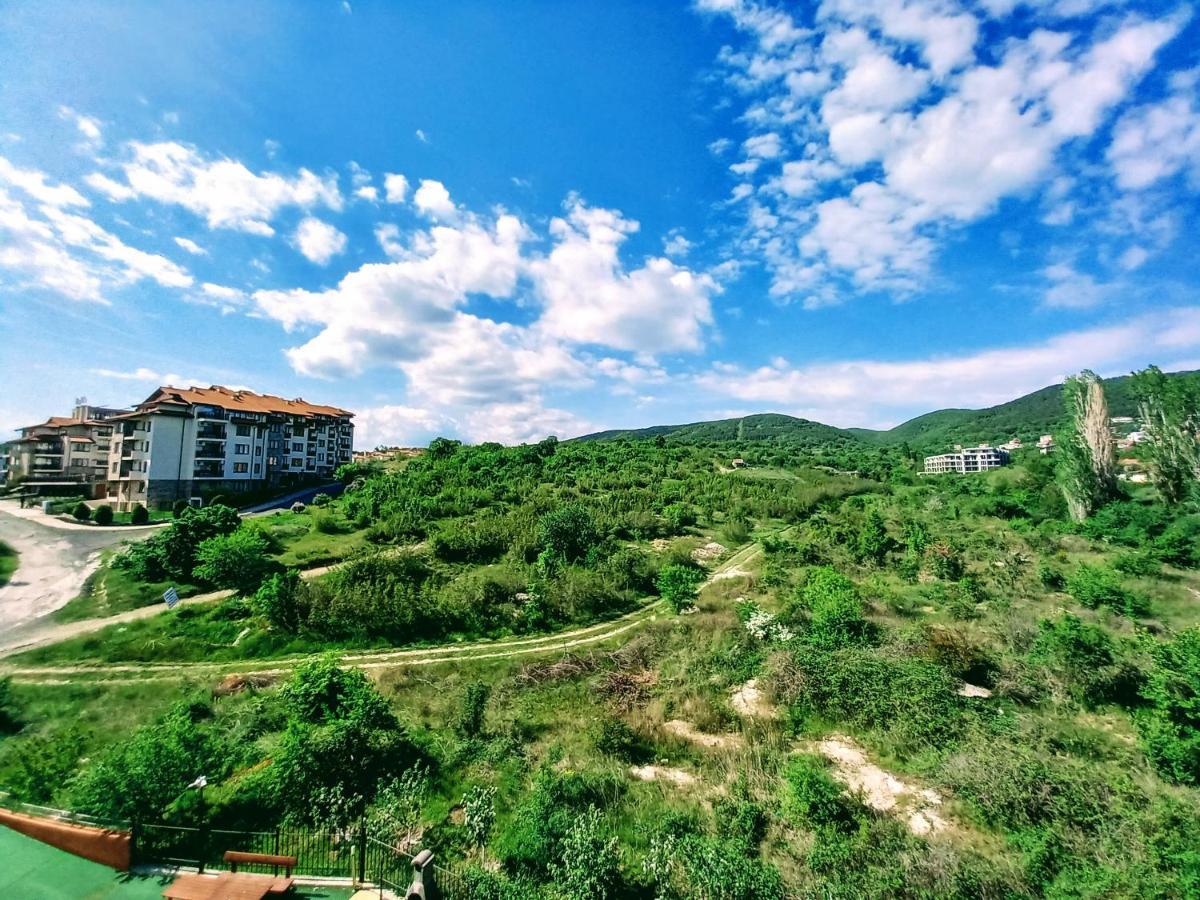 Seaview Apartment Butterfly Sluneční pobřeží Exteriér fotografie